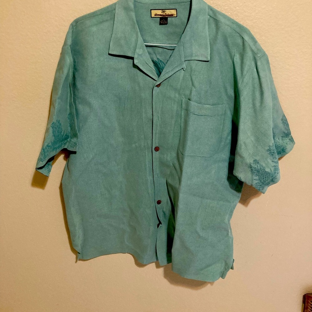 Mens Tommy Bahama shirt